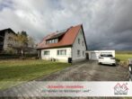 Top 2-Familienhaus mit herrlichem Grundstück, Doppelgarage, u.v.m. in Lauf-Bullach - Außenansicht