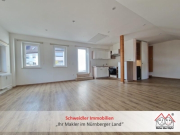 WOW: 1-Zimmer-Wohnloft mit XXL-Dachterrasse in der Altstadt von Lauf, 91207 Lauf, Wohnung