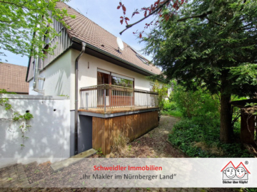 Einfamilienhaus mit Einlieger-Studiowohnung & 2 Garagen in Reichenschwand, 91244 Reichenschwand, Einfamilienhaus