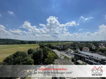 Traumhafter Ausblick: Schickes 1-Zimmer-Apartment mit Einbauküche und KFZ-Stellplatz in Erlangen, 91056 Erlangen, Wohnung