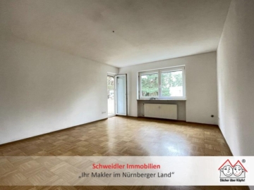 Toller Schnitt! Schöne 3-Zimmer-Wohnung mit Loggia in Röthenbach a.d. Pegnitz, 90552 Röthenbach, Wohnung