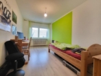 Büro Gäste-Zimmer - Ruhig und ländlich: Schön gelegene 4-Zimmer-Wohnung mit EBK und Balkon in Gräfenberg-OT zur Miete